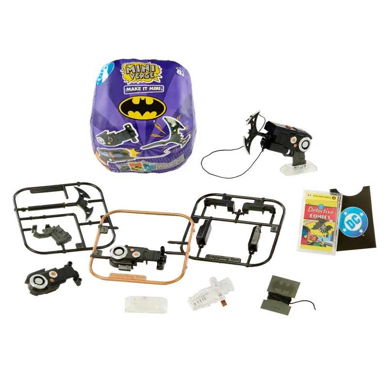 Capsule Miniverse Make It Mini Batman avec les gadgets à assembler et un mini comic